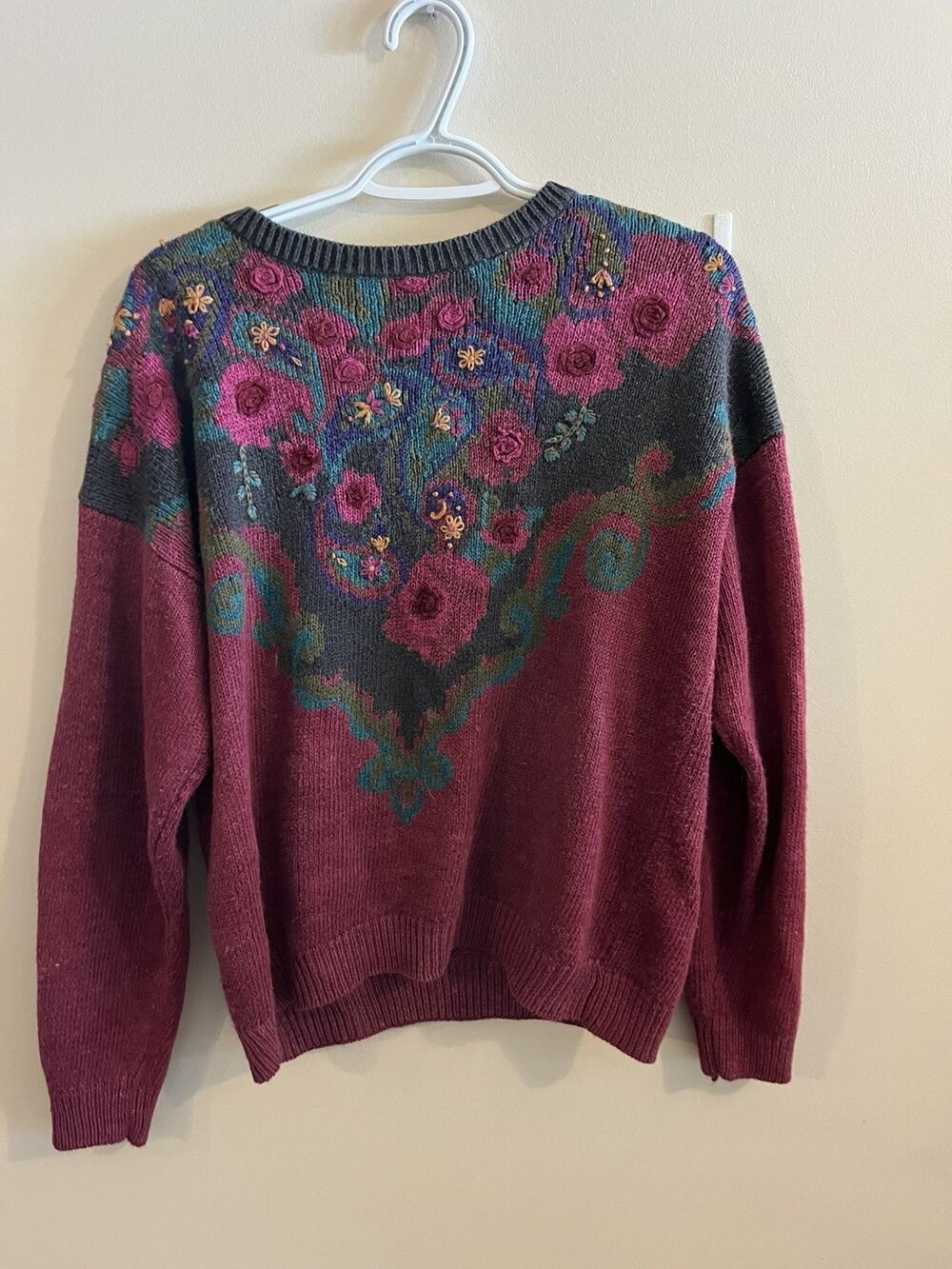 Vintage Jantzen Classics Womens Embroidered Sweater